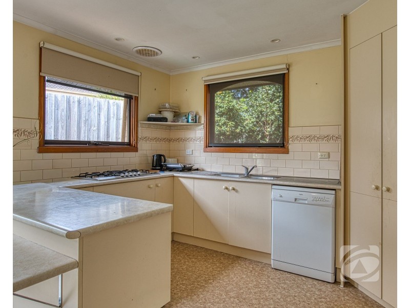 15 Kent Road, Narre Warren VIC 3805