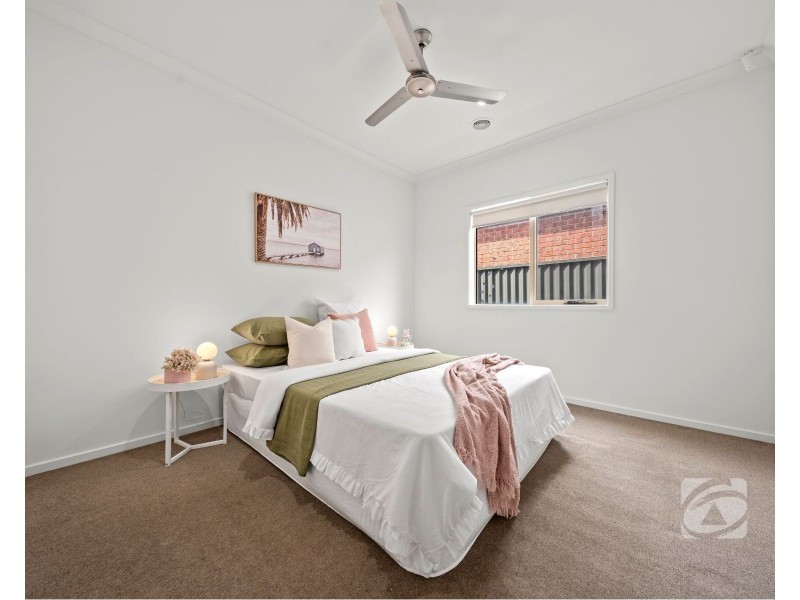 50 Sarton Link, Pakenham VIC 3810