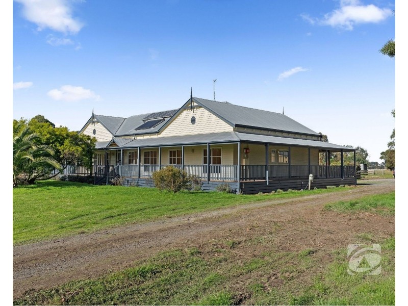 13 Latta Road, Nar Nar Goon VIC 3812