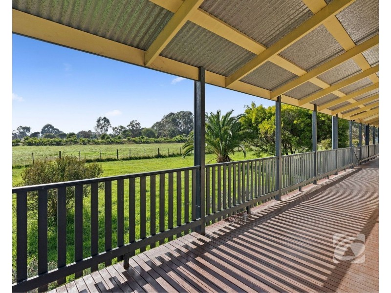 13 Latta Road, Nar Nar Goon VIC 3812