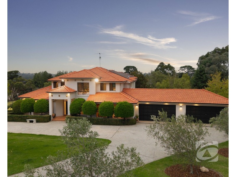 6 Farm Lane, Berwick VIC 3806