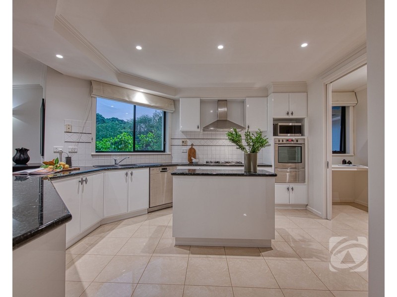 6 Farm Lane, Berwick VIC 3806