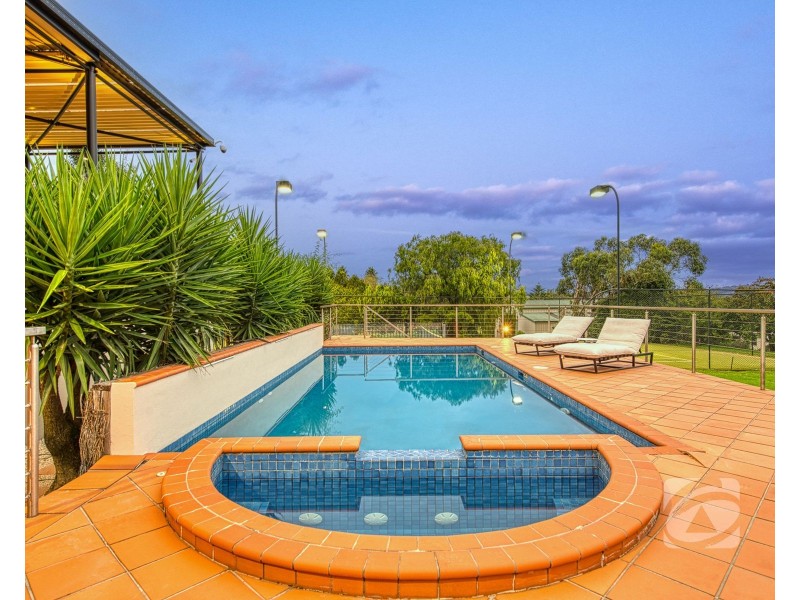 6 Farm Lane, Berwick VIC 3806