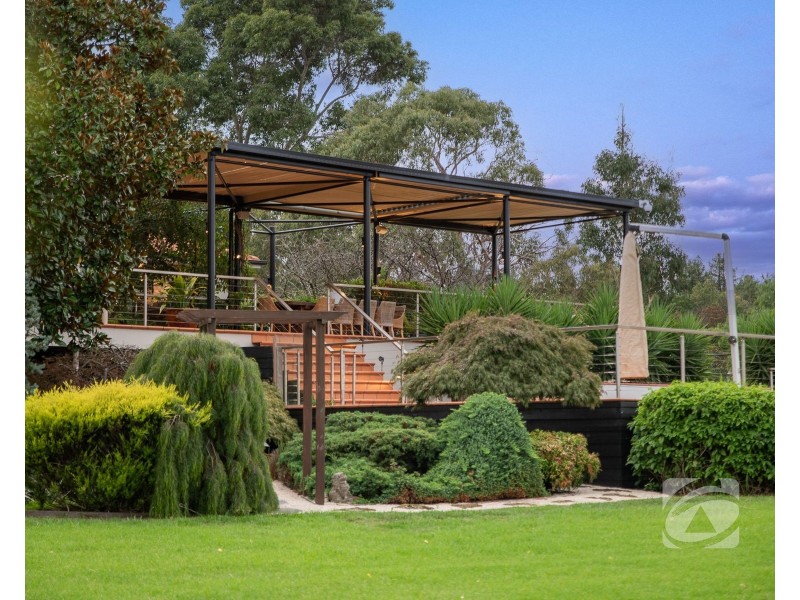 6 Farm Lane, Berwick VIC 3806