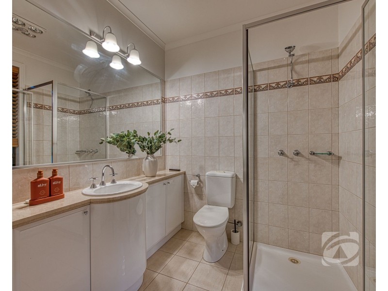 6 Farm Lane, Berwick VIC 3806