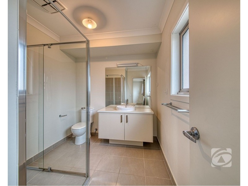 10 Ezra Crescent, Officer VIC 3809