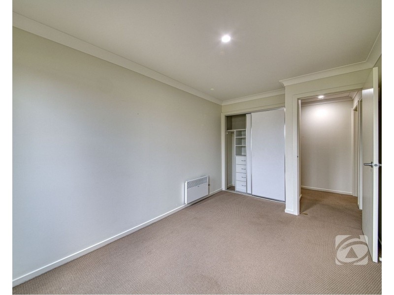 10 Ezra Crescent, Officer VIC 3809