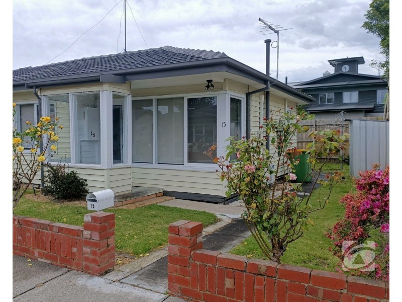 15 Dame Pattie Avenue, Pakenham VIC 3810