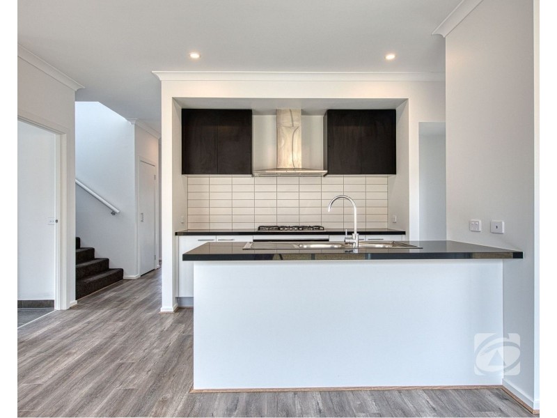 35 Allan Close, Pakenham VIC 3810