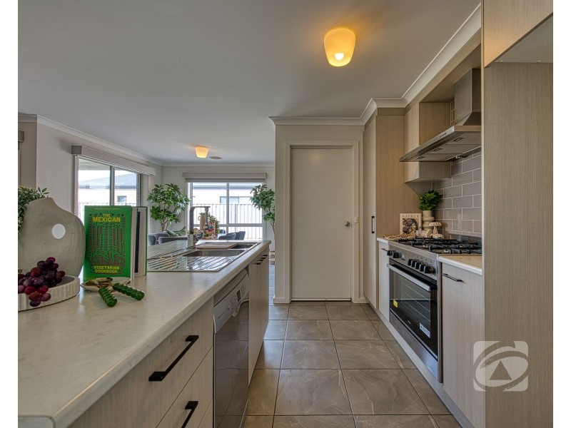 12 Camellia Drive, Bunyip VIC 3815