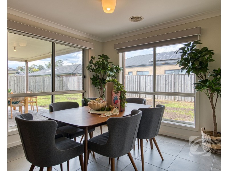 12 Camellia Drive, Bunyip VIC 3815