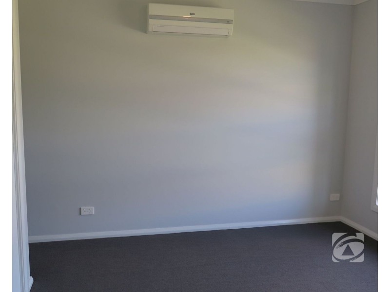 223 Pink Hill Boulevard, Officer VIC 3809