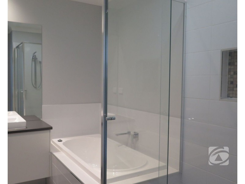 223 Pink Hill Boulevard, Officer VIC 3809