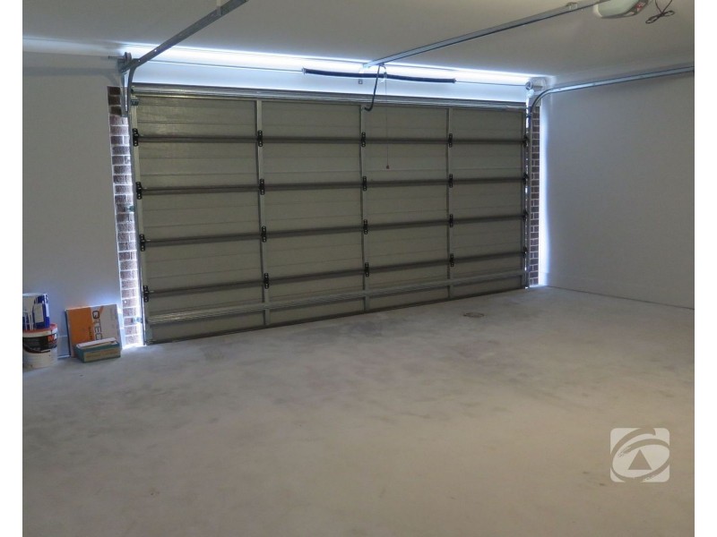 223 Pink Hill Boulevard, Officer VIC 3809