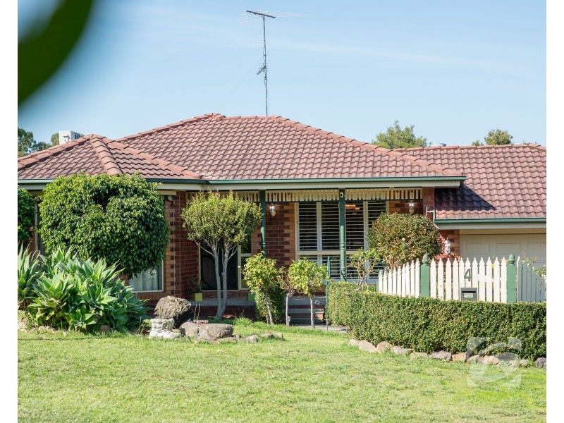 4 Aberdeen Heights, Pakenham VIC 3810