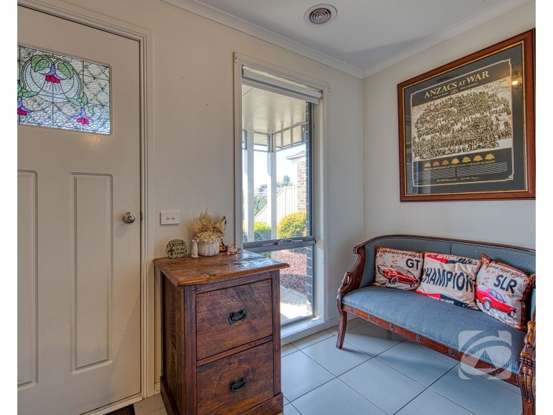 56 Blue Horizons Way, Pakenham VIC 3810