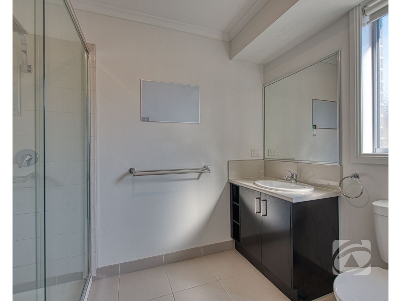 56 Blue Horizons Way, Pakenham VIC 3810