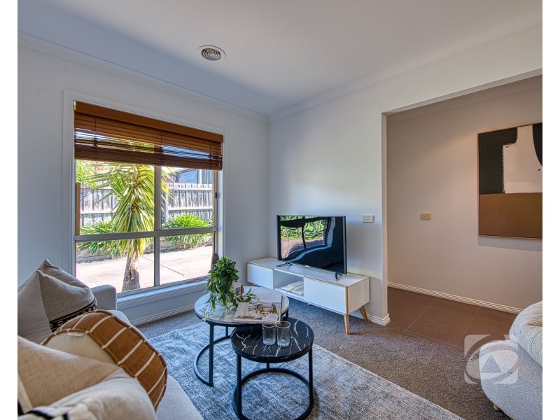 2/47 Princes Hwy, Pakenham VIC 3810