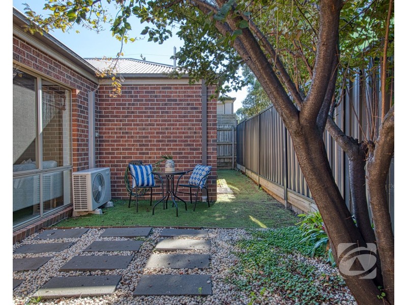 2/47 Princes Hwy, Pakenham VIC 3810