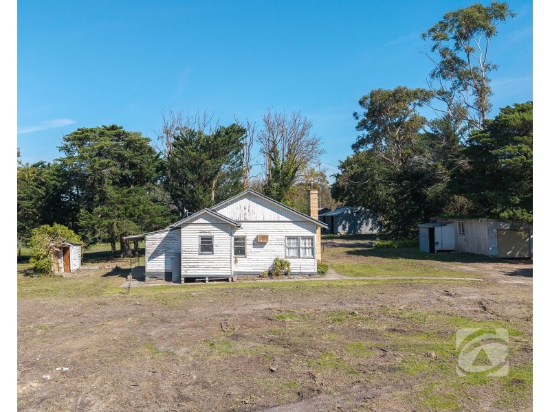 25 Mont Albert Road, Garfield VIC 3814