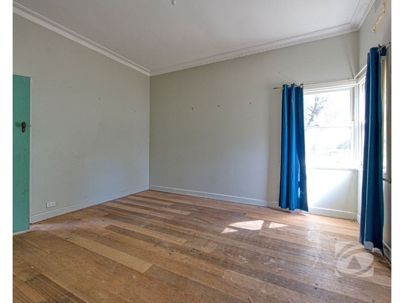 25 Mont Albert Road, Garfield VIC 3814