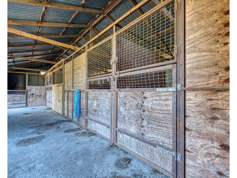 25 Mont Albert Road, Garfield VIC 3814
