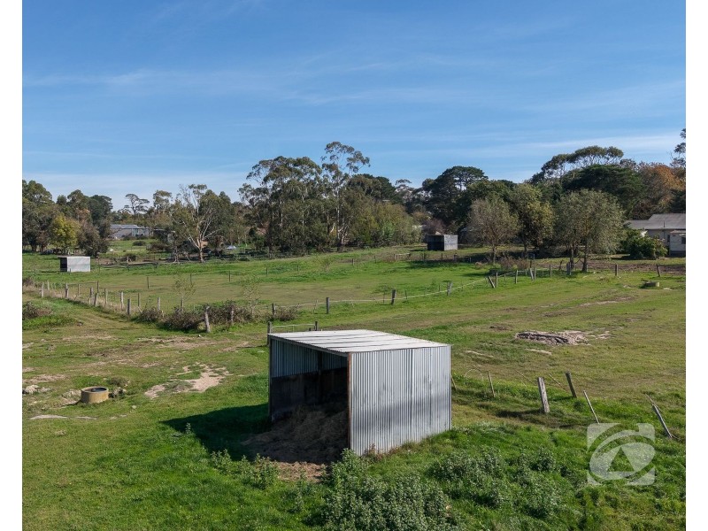 25 Mont Albert Road, Garfield VIC 3814