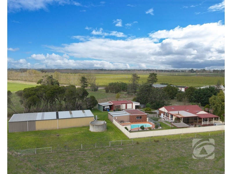 5 Whitta Lane, Nar Nar Goon VIC 3812