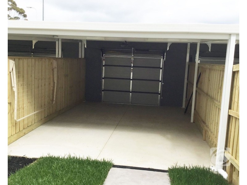 39 Hunt Way, Pakenham VIC 3810