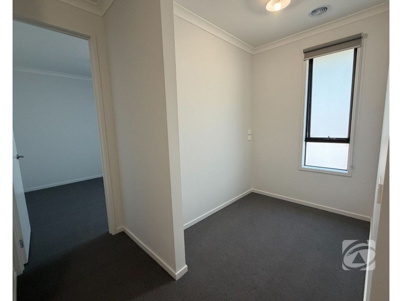 11 Noack Avenue, Nar Nar Goon VIC 3812
