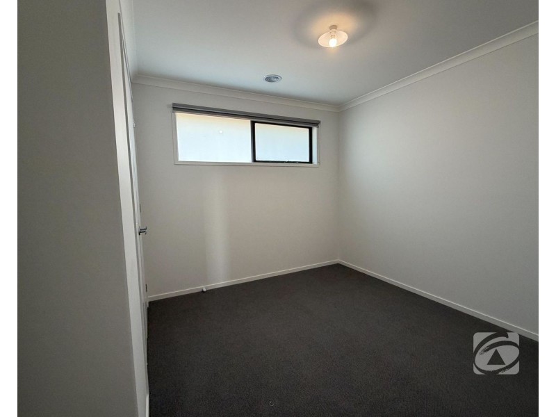11 Noack Avenue, Nar Nar Goon VIC 3812
