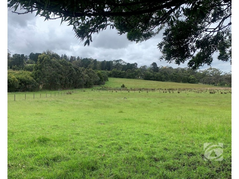 404 Bessie Creek Road, Nar Nar Goon North VIC 3812