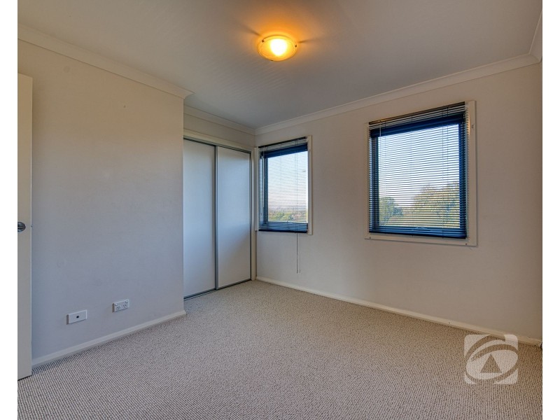 8 Annecy Lane, Pakenham VIC 3810