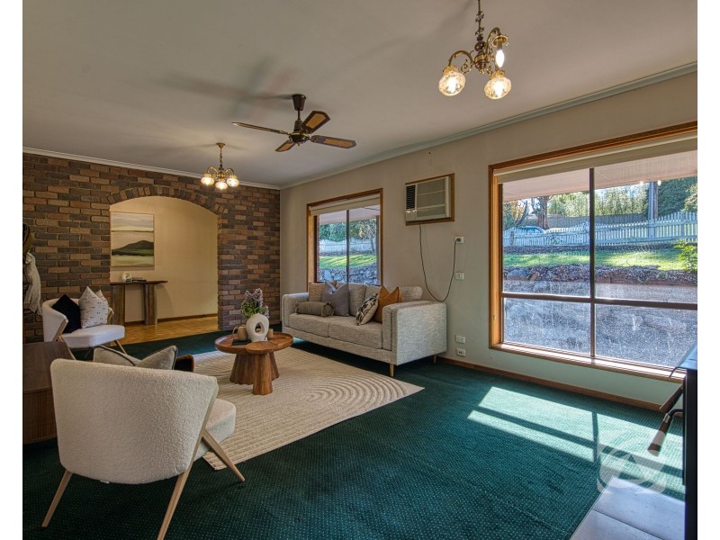 15 May Court, Garfield VIC 3814