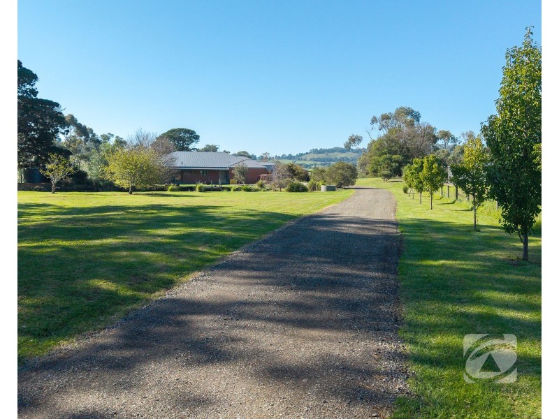 2/210 Toomuc Valley Road, Pakenham VIC 3810