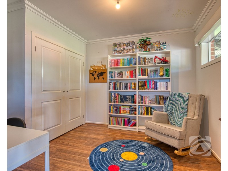 2/210 Toomuc Valley Road, Pakenham VIC 3810