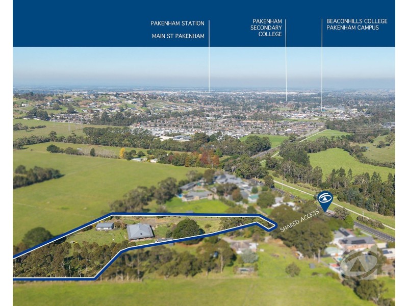 2/210 Toomuc Valley Road, Pakenham VIC 3810
