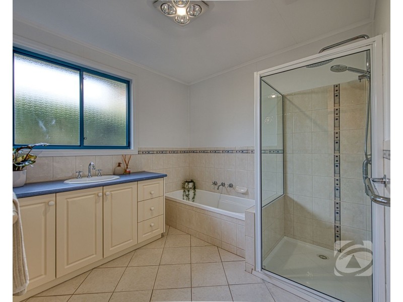 2 Harewood Street, Tooradin VIC 3980
