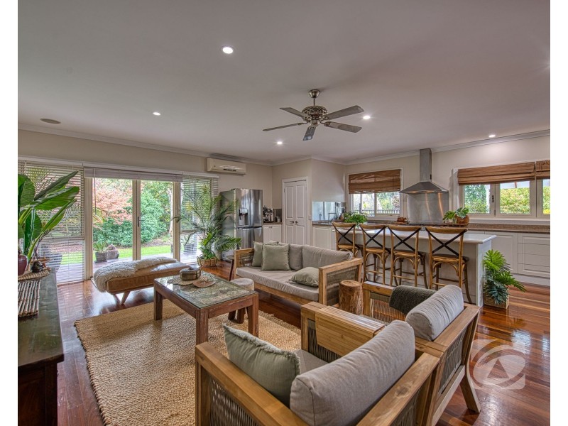 33 Thomas Street, Beaconsfield VIC 3807