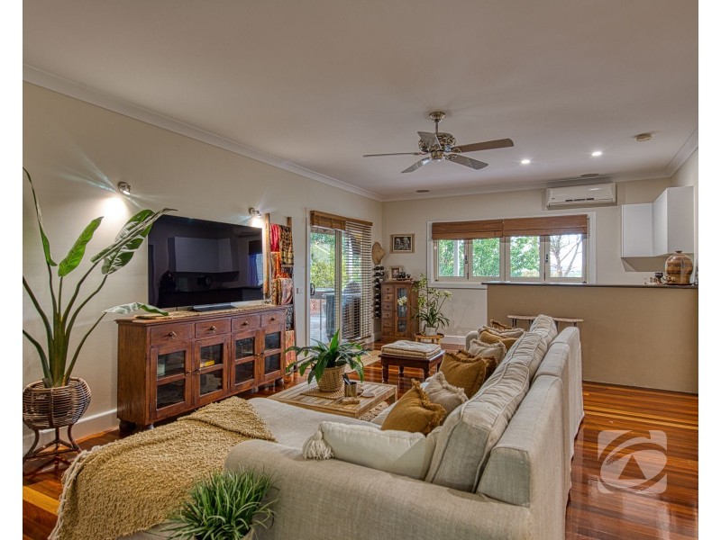 33 Thomas Street, Beaconsfield VIC 3807