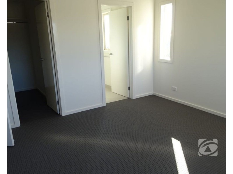 7/50 Dawn Avenue, Dandenong VIC 3175