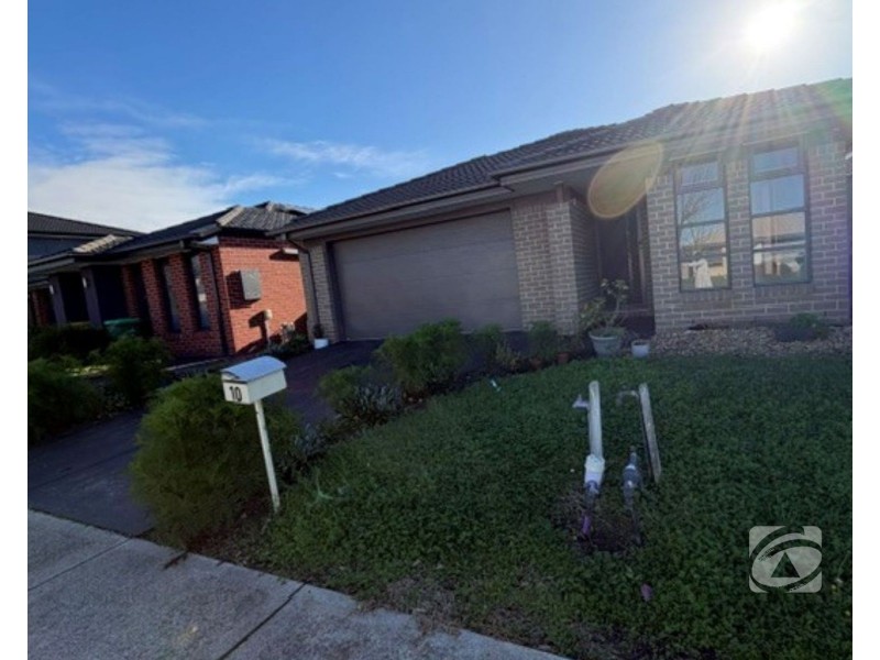 10 Fairywren Street, Pakenham VIC 3810