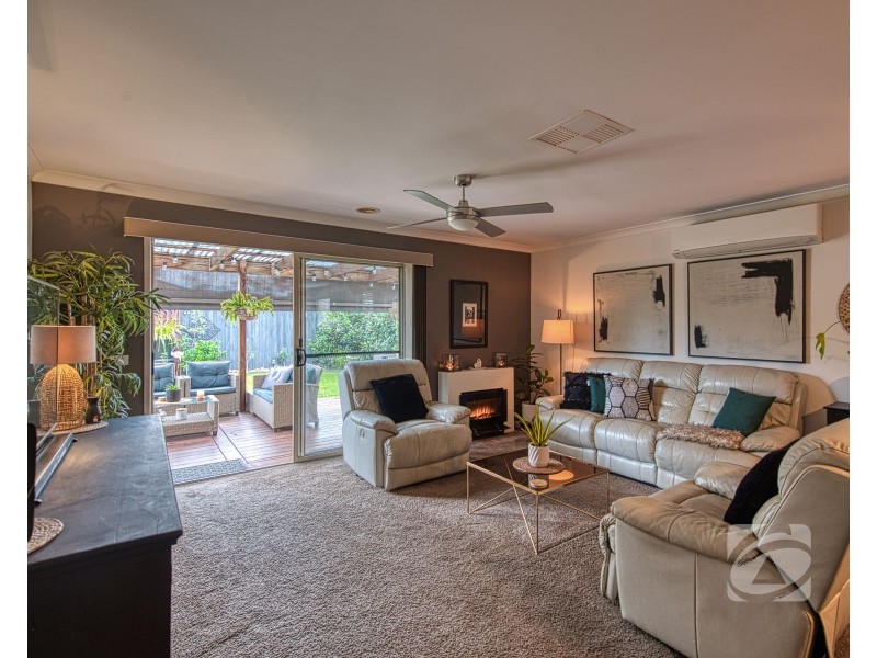 9 Melrose Street, Pakenham VIC 3810