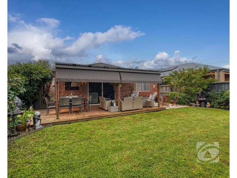 9 Melrose Street, Pakenham VIC 3810