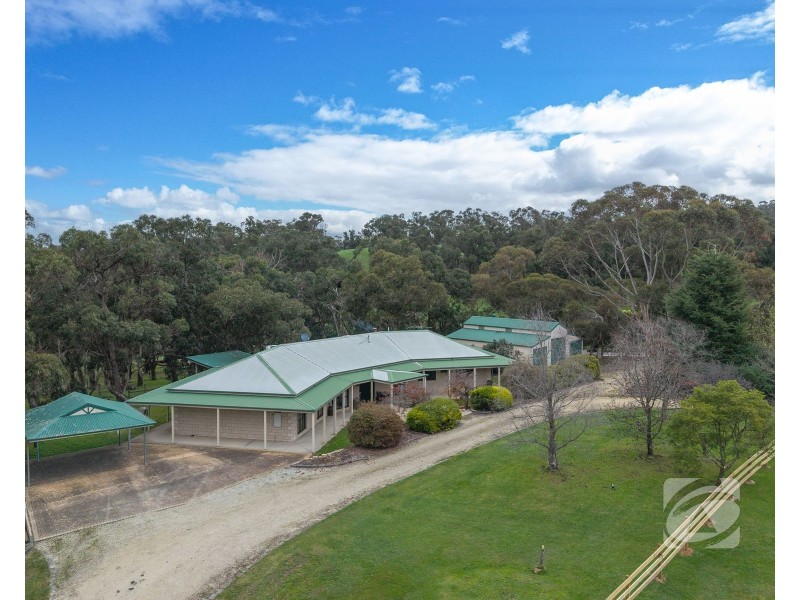 635 Brown Road, Officer VIC 3809