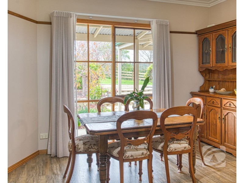 635 Brown Road, Officer VIC 3809