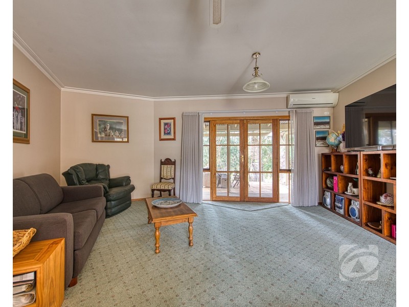 635 Brown Road, Officer VIC 3809