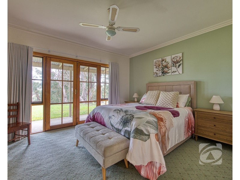 635 Brown Road, Officer VIC 3809