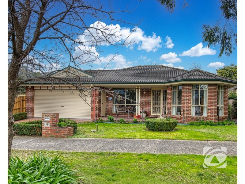 19 The Promenade, Narre Warren South VIC 3805