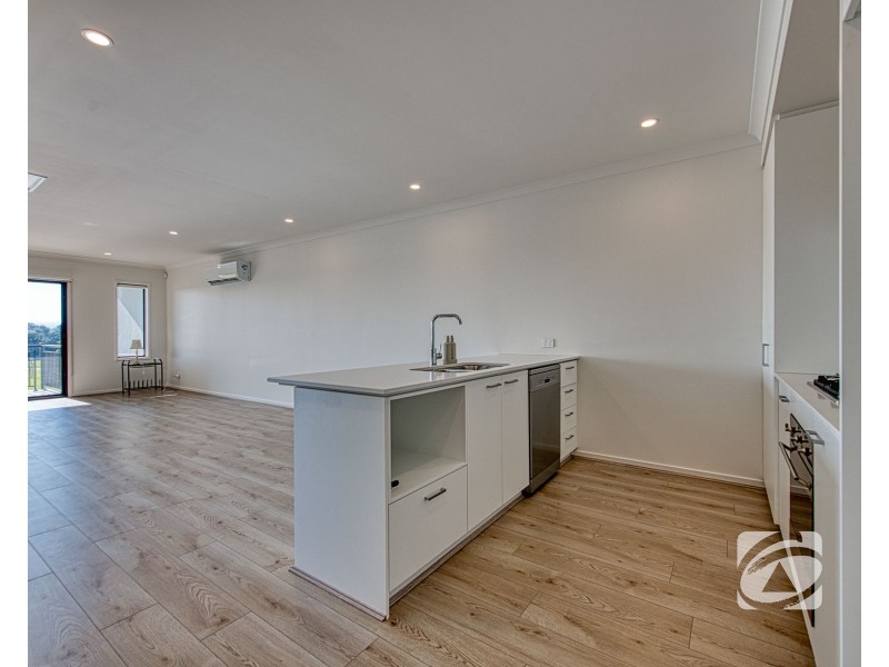 46 Silverwell Drive, Narre Warren South VIC 3805